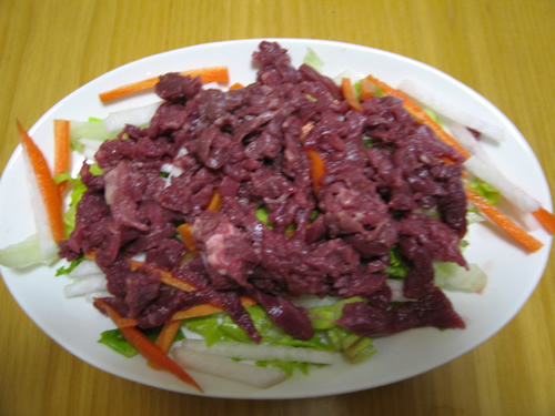 画像1: 馬肉サラダ
